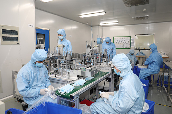 2月11日，面對當前“新型冠狀病毒肺炎疫情”防控進入關鍵期，醫療防護物資嚴重短缺的局面，華仁藥業作為國有控股醫藥上市企業，積極響應國家和地方政府的號召，以實際行動支持新型冠狀